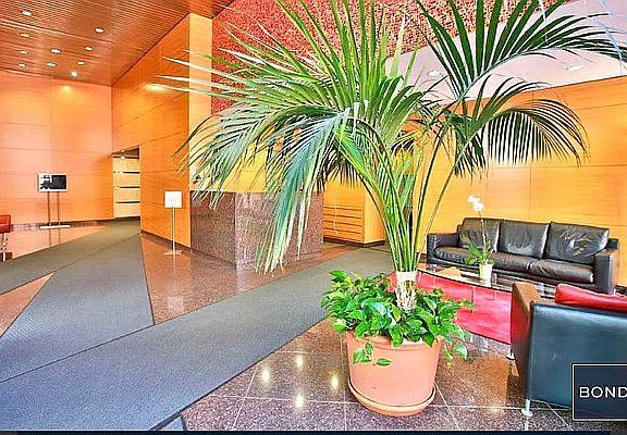 4th image of 250 E 40th St APT 26D