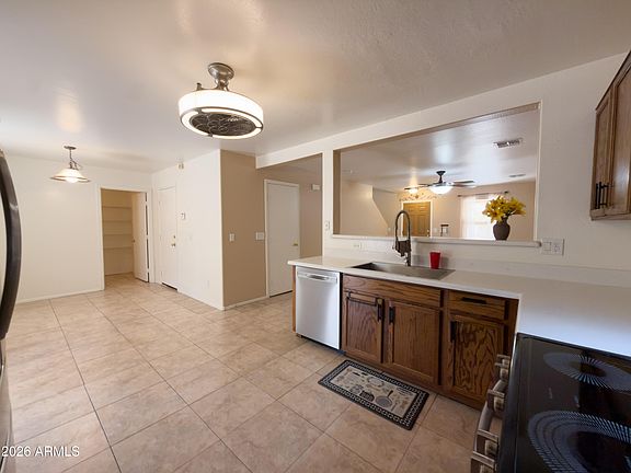 4th image of 2357 E MEADOW CREEK Way