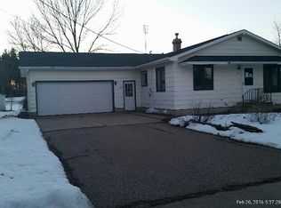619 3rd St, Weyauwega, WI 54983