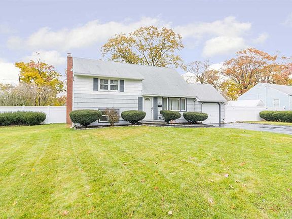 3rd image of 33 Beecher Ave