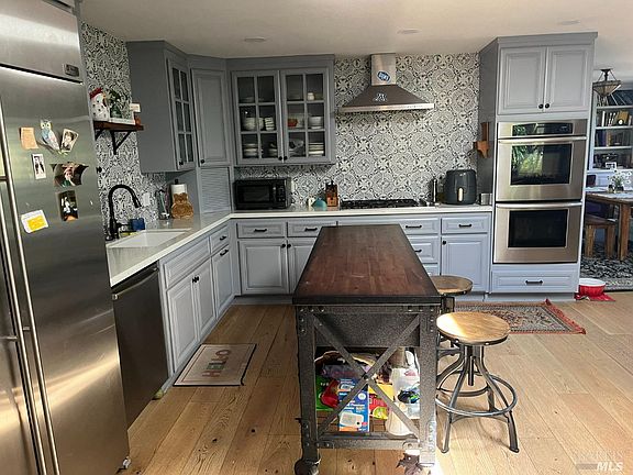 5th image of 1098 N Thompson Road