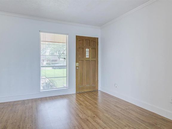 5th image of 3009 Princeton Pl
