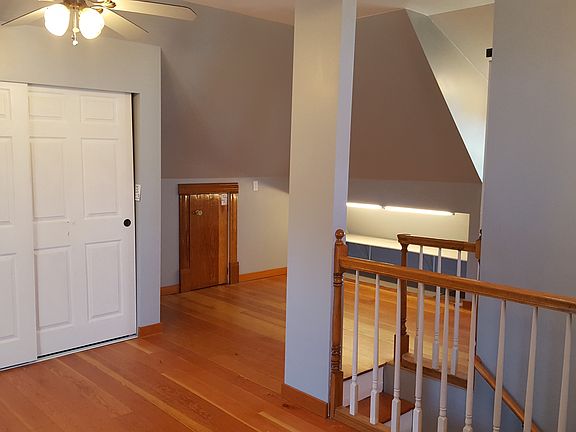 4th image of 216 Avenue F