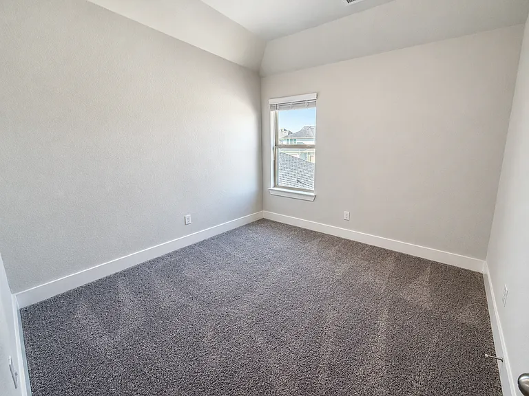 3104 Eddington Dr — Photo 15
