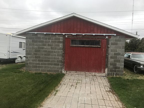 4th image of 1721 N Adams Ave