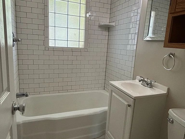 1321 E Wassall St — Photo 9