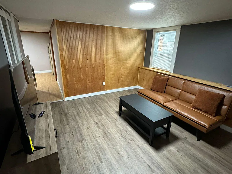 727 N Alvord St #BASEMENT — Photo 3
