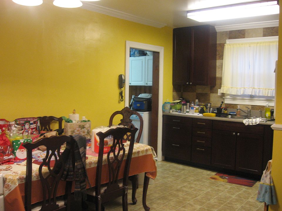 2nd image of 5901 Roanoke Ave