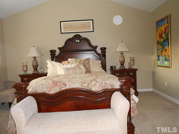 5th image of 71 Pistachio Ln