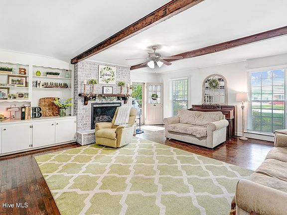 4th image of 281 Greenbrier Road