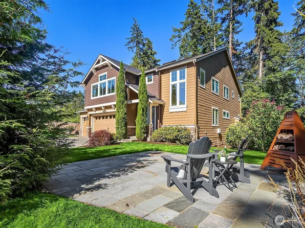 13874 LaVigne Court NE, Bainbridge Island, WA 98110