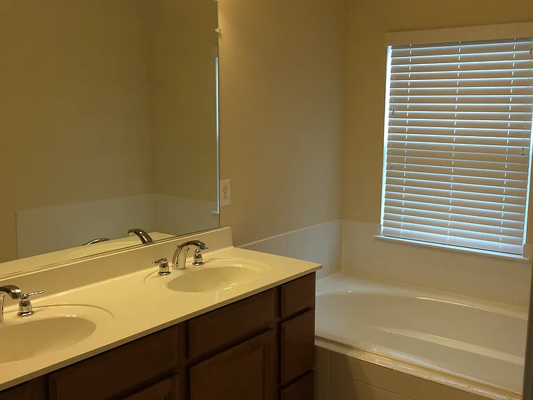 6257 Casdin Dr — Photo 28