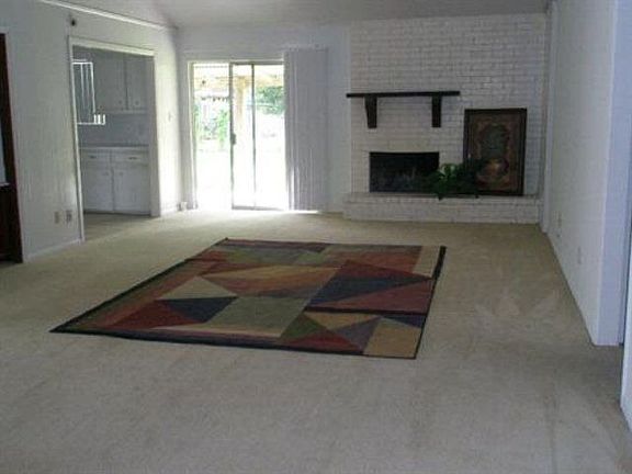 2nd image of 103 Dogwood St