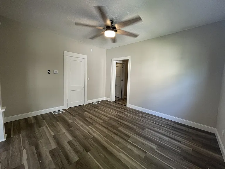 2720 Dupont Ave S #1 — Photo 10