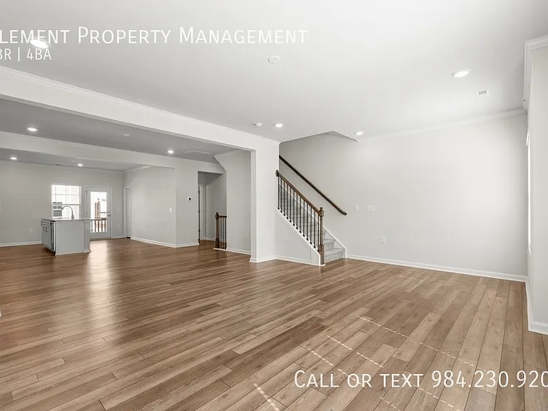 1009 Belloak Way #1 — Photo 17