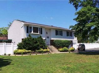 1342 Ackerson Blvd, Bay Shore, NY 11706