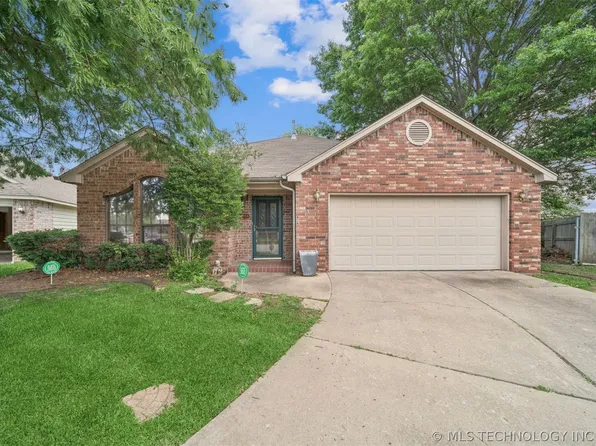 9534 E 76th St, Tulsa, OK 74133