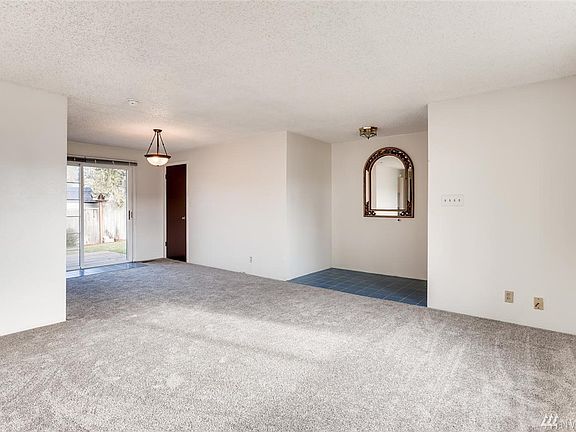 4th image of 24804 22nd Ave S