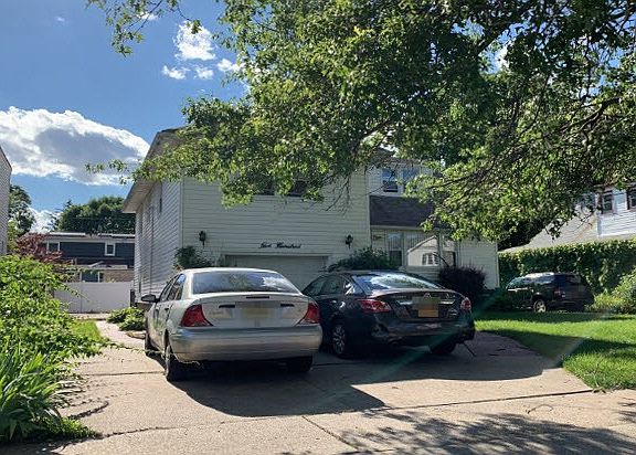 5th image of 500 Hawthorne Ave