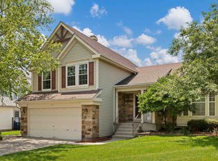 1331 Blackhawk Ln, Bartlett, IL