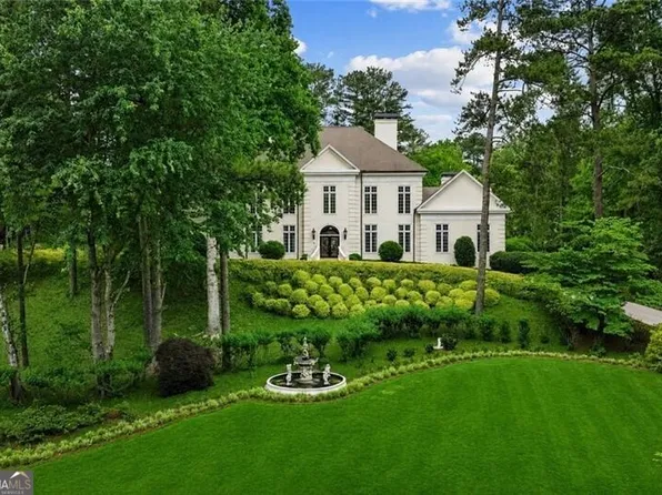 105 Wilderbluff Ct, Sandy Springs, GA 30328