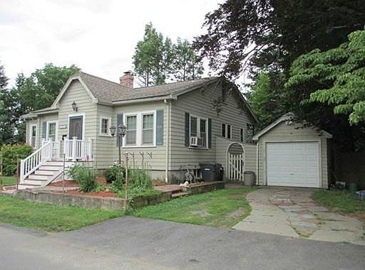 2nd image of 37 Woodlawn St