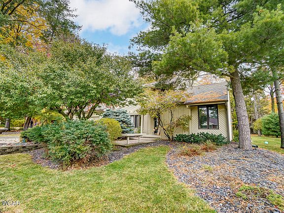 3rd image of 1644 Northbrook Dr