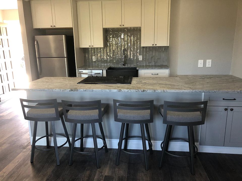 1st image of 604 Highcrest Dr Unit 622