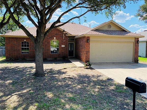 2nd image of 506 Lydia Ln