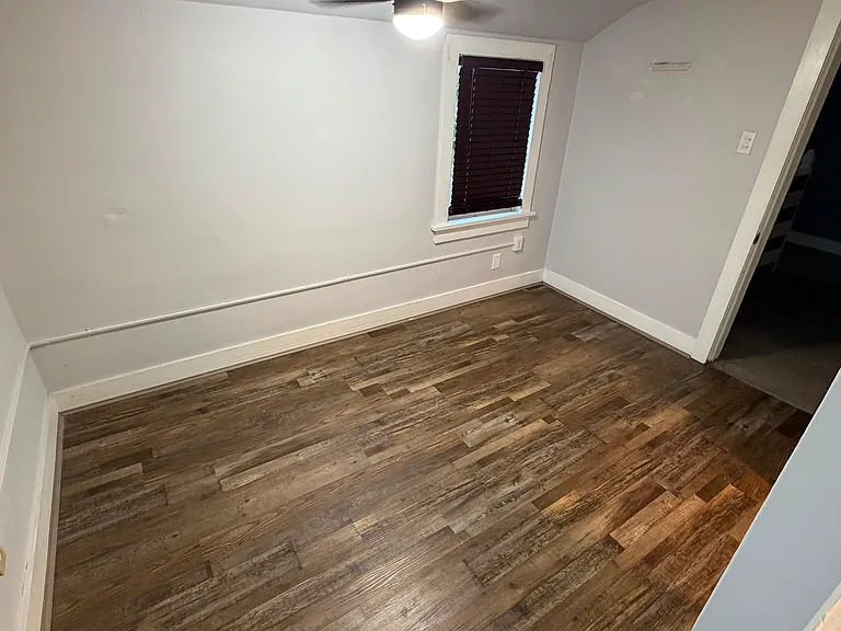 505 Saint Clair St — Photo 5