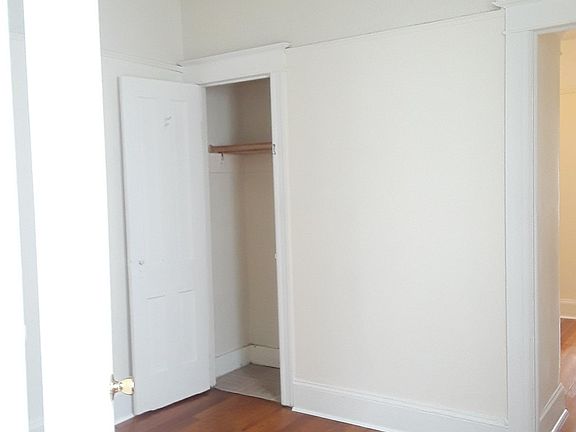 5th image of 138 Beech St