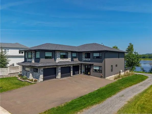 50 Still Water Cres, Fredericton, NB E3B 0V8