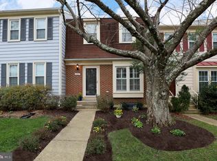 7527 Blanford Ct, Alexandria, VA 22315