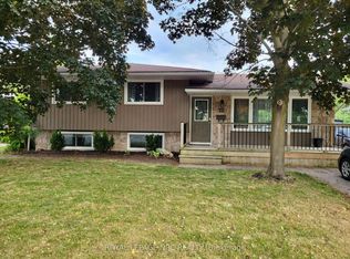77 Woodlawn Rd #1, Welland, ON L3C 3J4