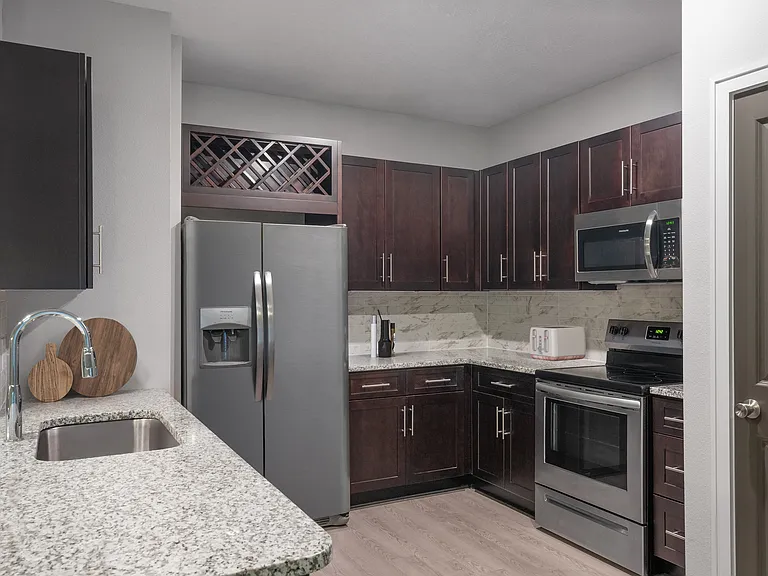 Cue Luxury Living — Photo 10