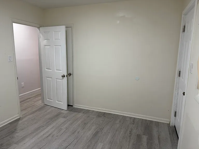10 Burton Ave — Photo 9