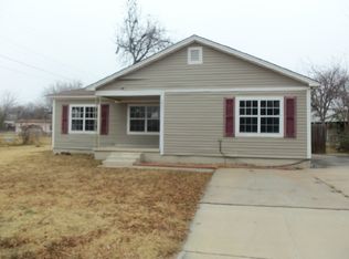 2306 NW 17th St, Lawton, OK 73507