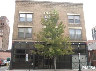 118 S 4th St, Springfield, IL 62701