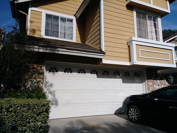 3rd image of 3250 Cambridge Dr