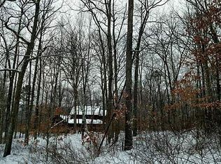 207 Oak Ct, Dingmans Ferry, PA
