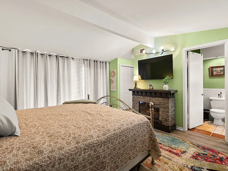 1512 Waterside Dr — Photo 32
