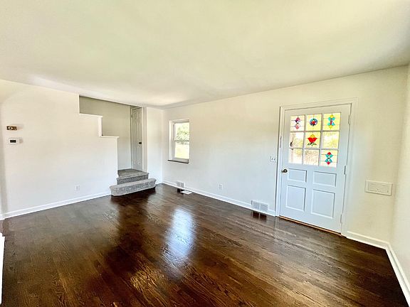 3rd image of 1147 Nancy Lee Ln
