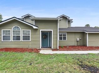 210 Cypress Dr, Kingsland, GA 31548