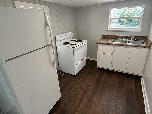 3rd image of 5517 18th St