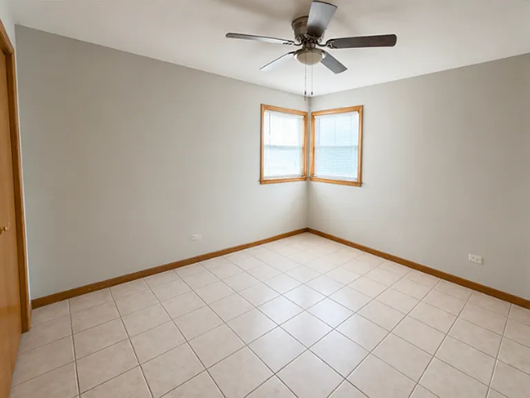 8039 Grand Ave — Photo 2