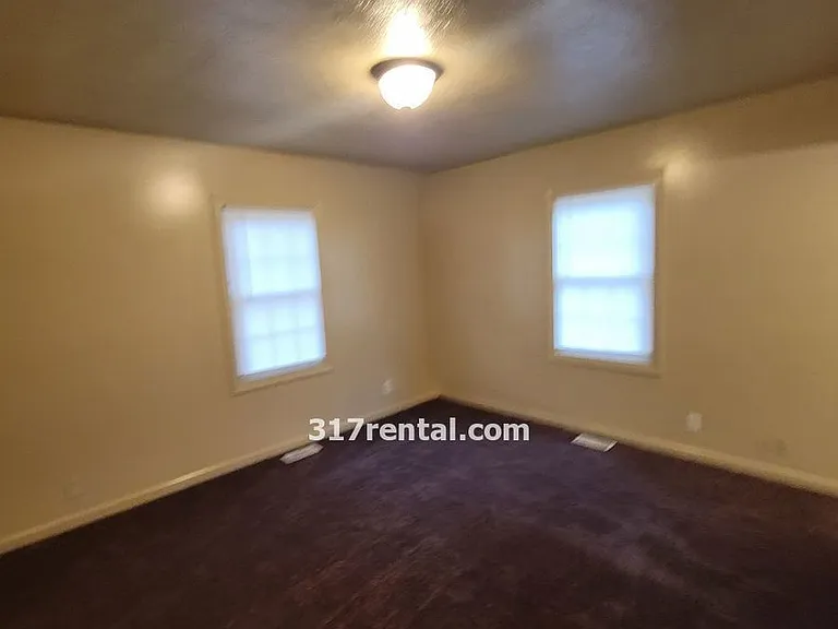 3130 N Huber St — Photo 3