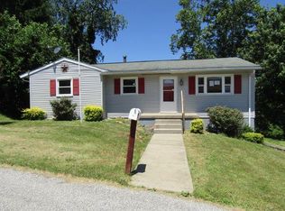 102 Mount View Dr, Wheeling, WV 26003