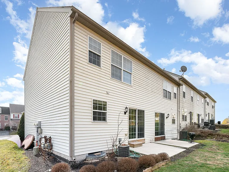 247 Buckley Dr — Photo 26
