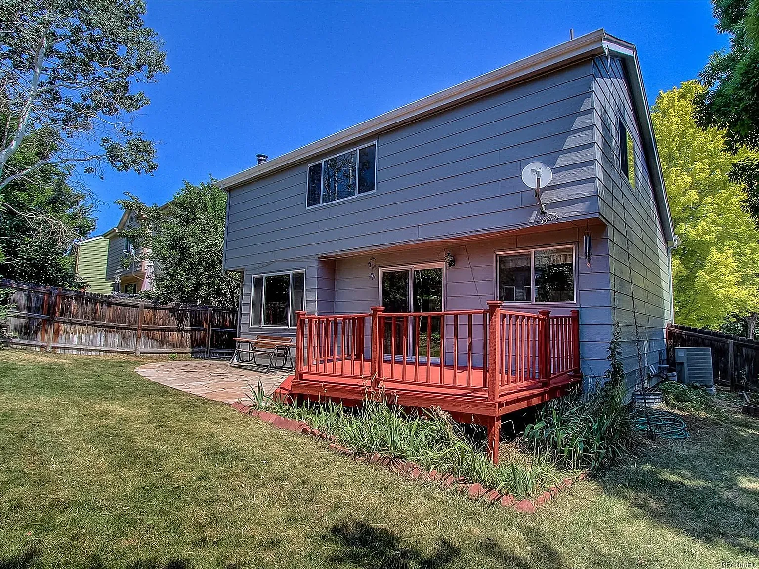 3 bed, 2277 sqft, $3,200 — Photo 4