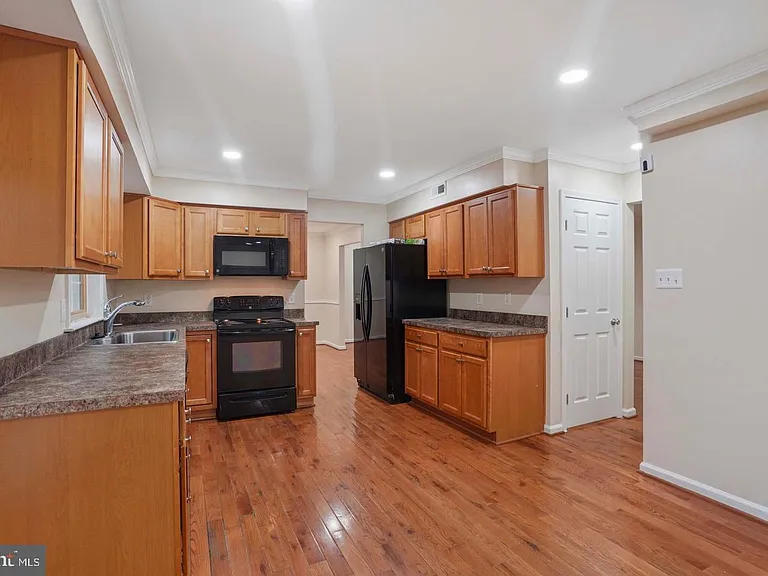 5105 Pheasant Ridge Rd — Photo 12